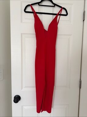 Red V-Neck Sleeveless Dress